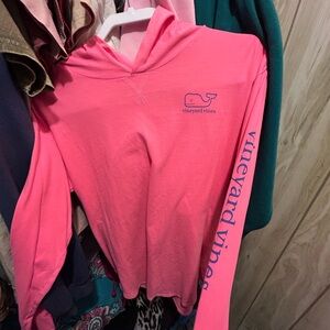 VINYARD VINES PULL OVER!!